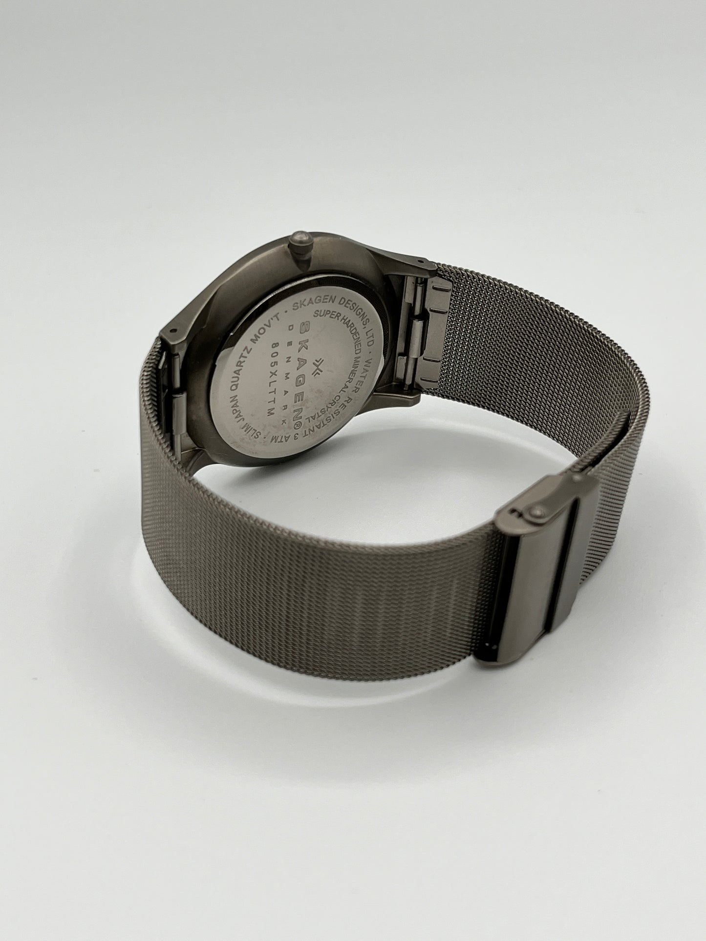 Skagen Unisex Stainless Steel Mesh Analog Black Dial Watch Aa154
